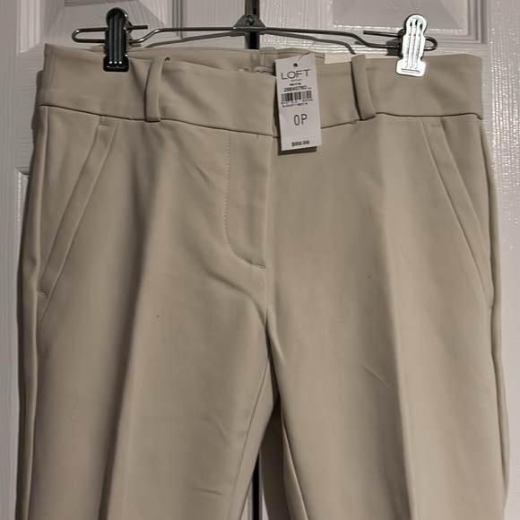NWT LOFT modern skinny petite pants in cream size 0P - Picture 3 of 9